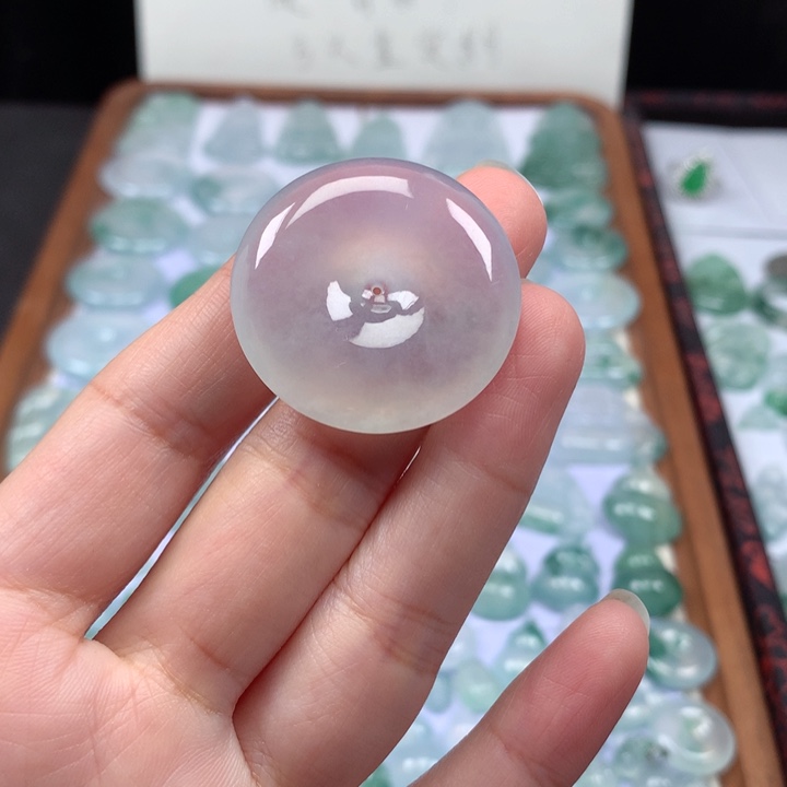 颈饰未镶嵌翡翠冰种大平安扣