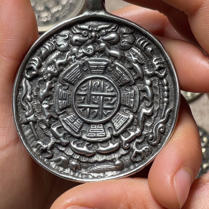 结缘藏传扎西德勒