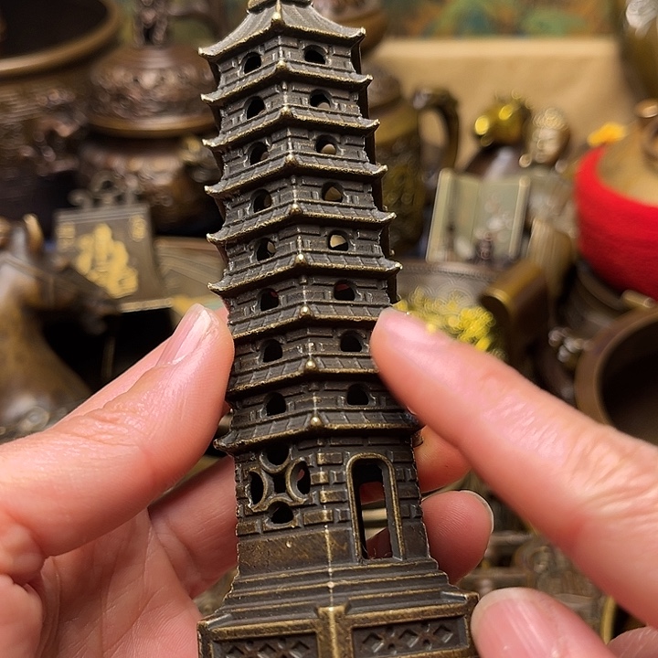 精美铜器批发档口