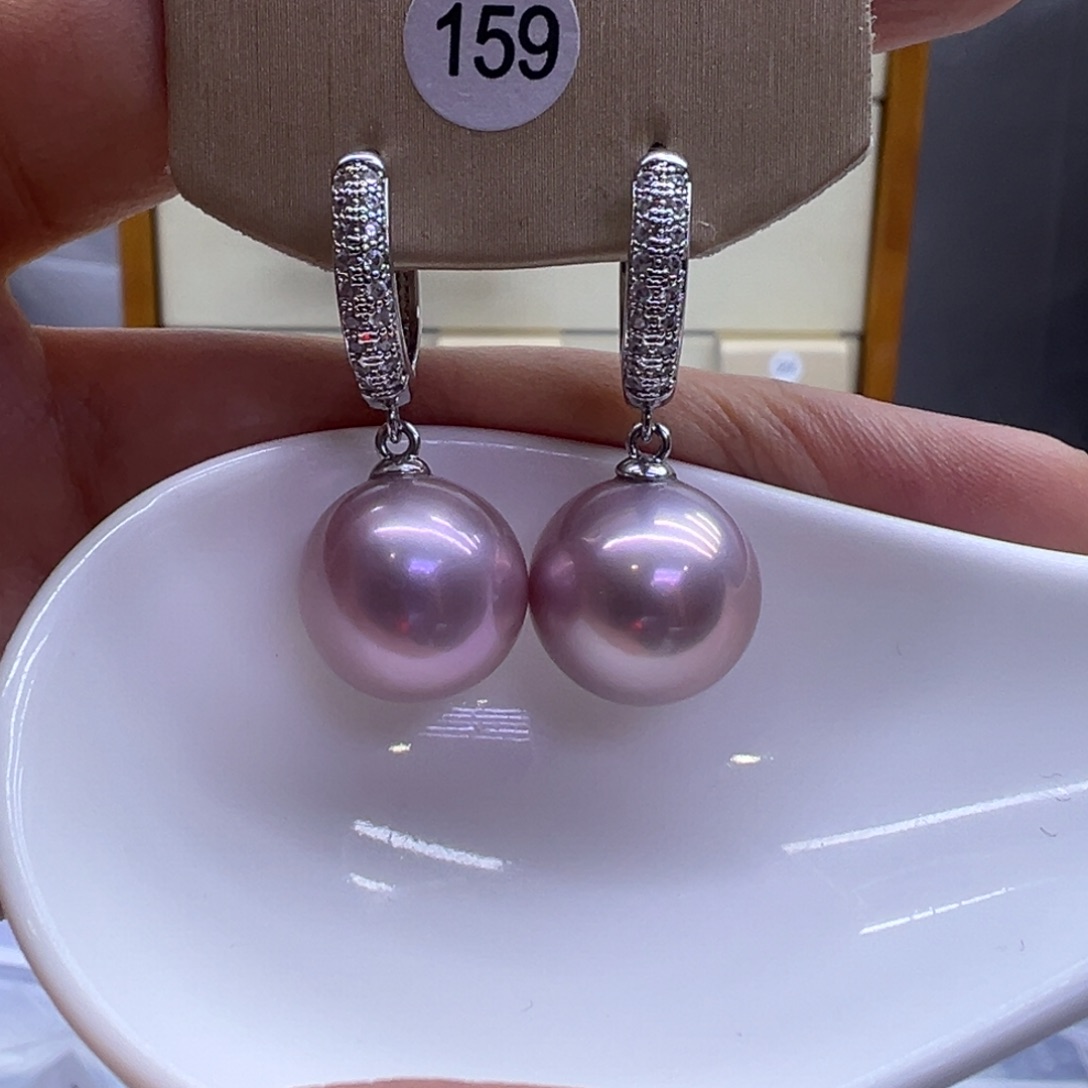 淡水珍珠耳饰未镶嵌