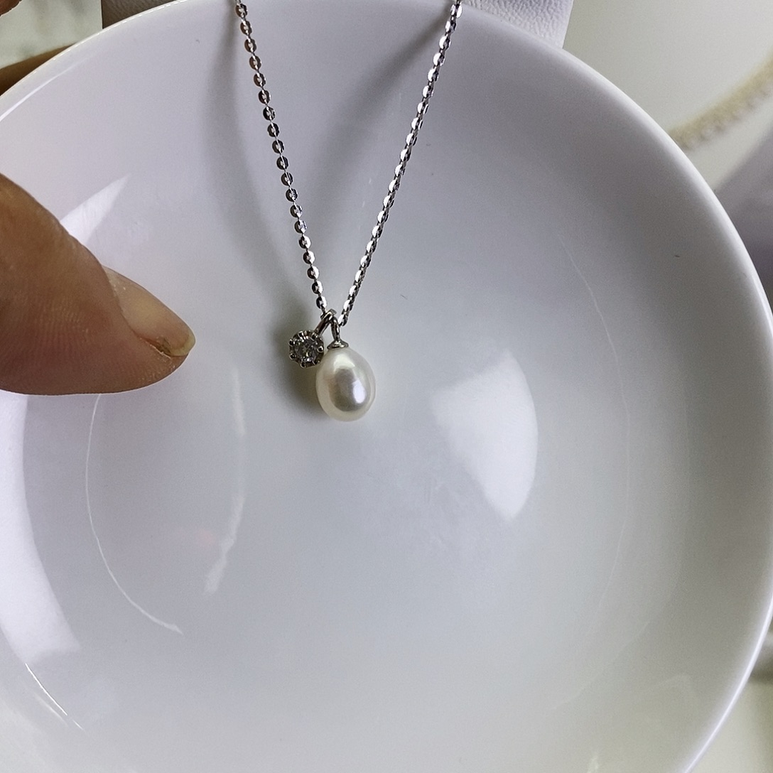 颈饰银S925镶嵌淡水珍珠