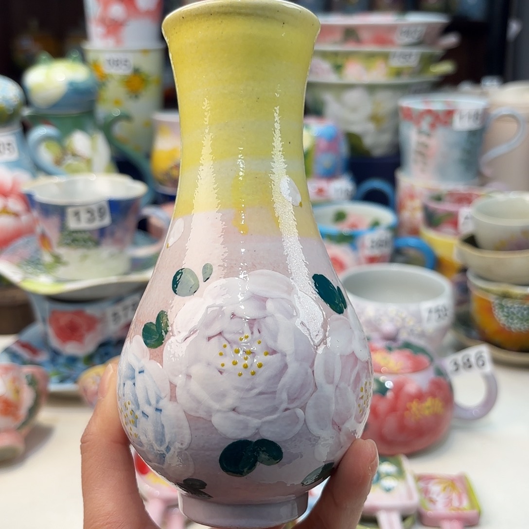 瓷片兔兔好漂亮呜呜e e o ou tu