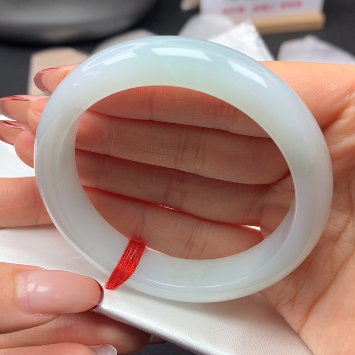 翡翠手镯未镶嵌56正圈