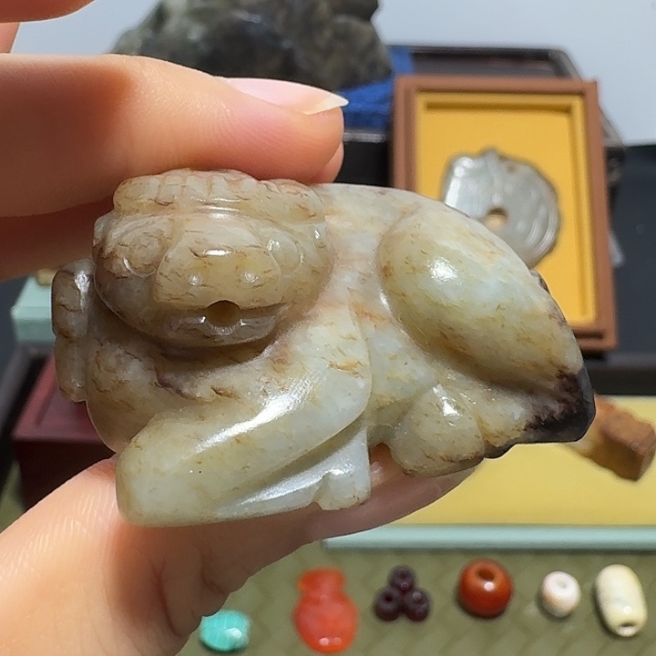 修***缘和田玉未镶嵌颈饰