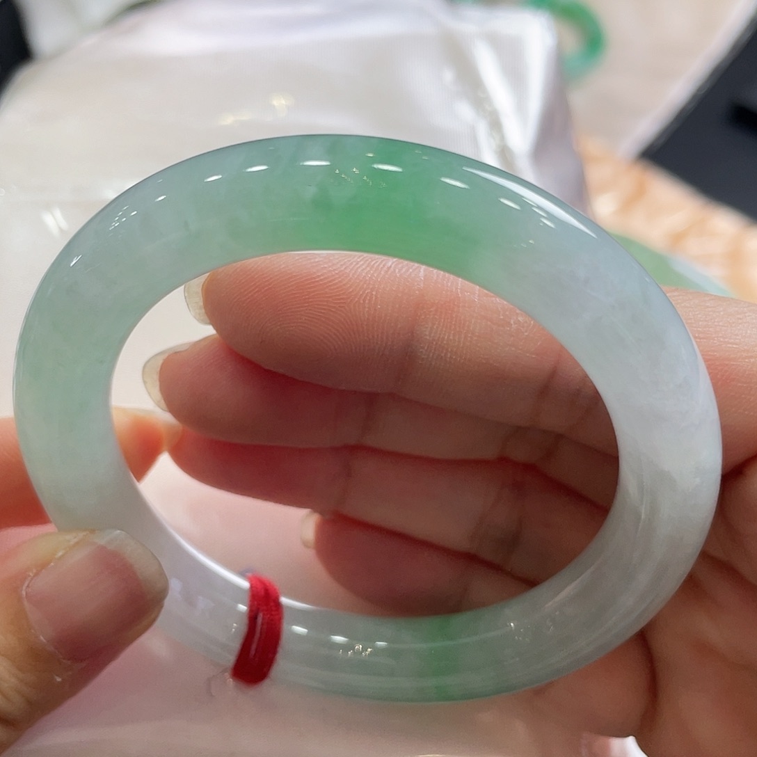 翡翠手镯未镶嵌6号