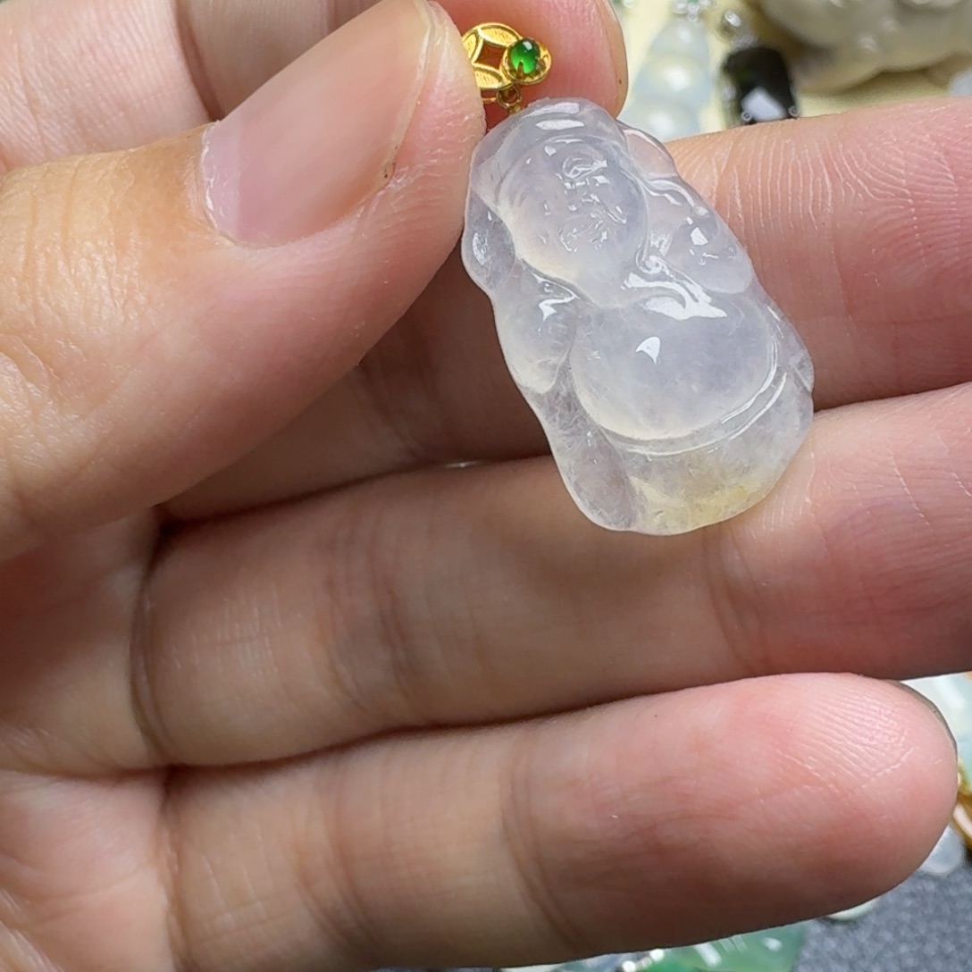 翡翠18K金镶嵌颈饰小财神