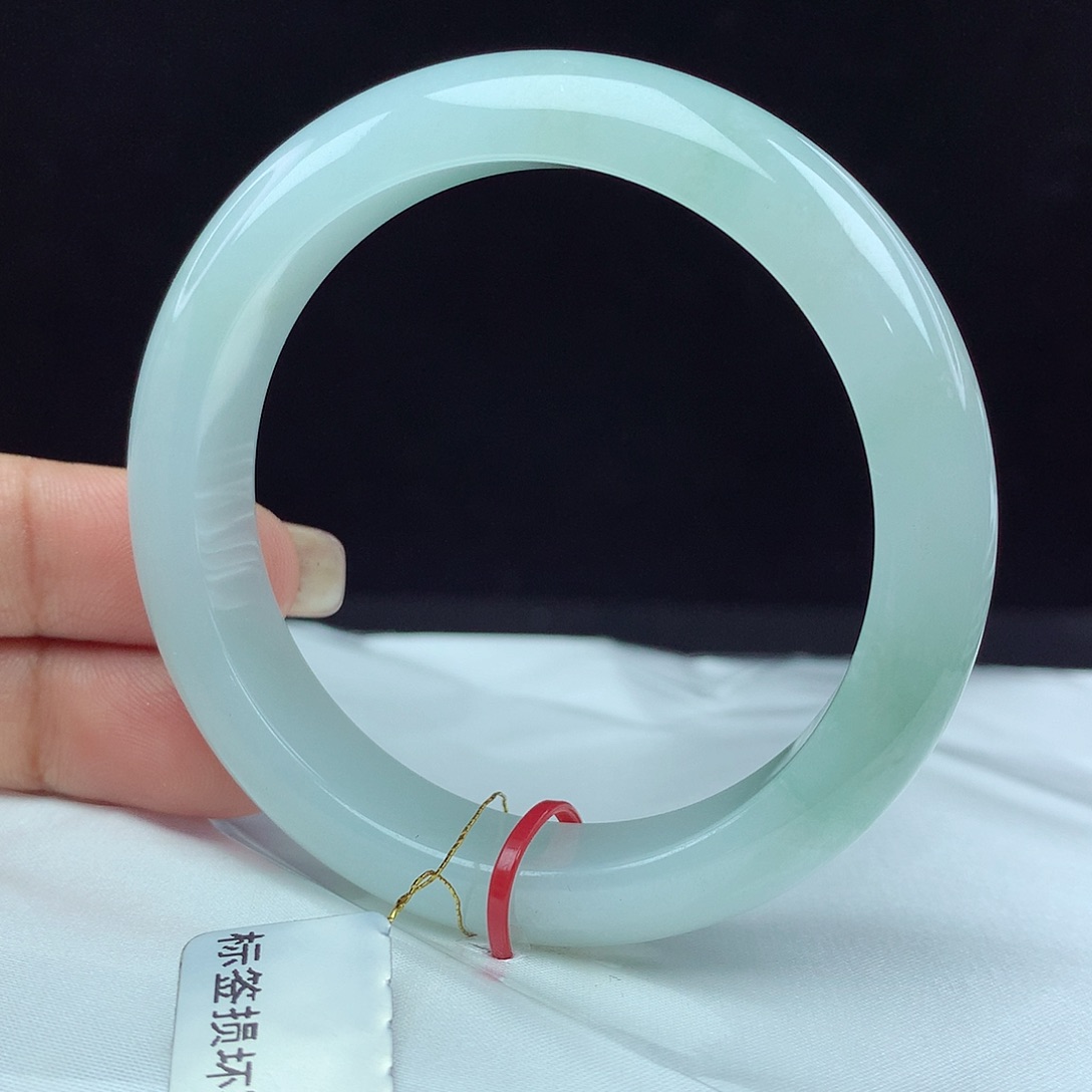 翡翠手镯未镶嵌55圈 3697