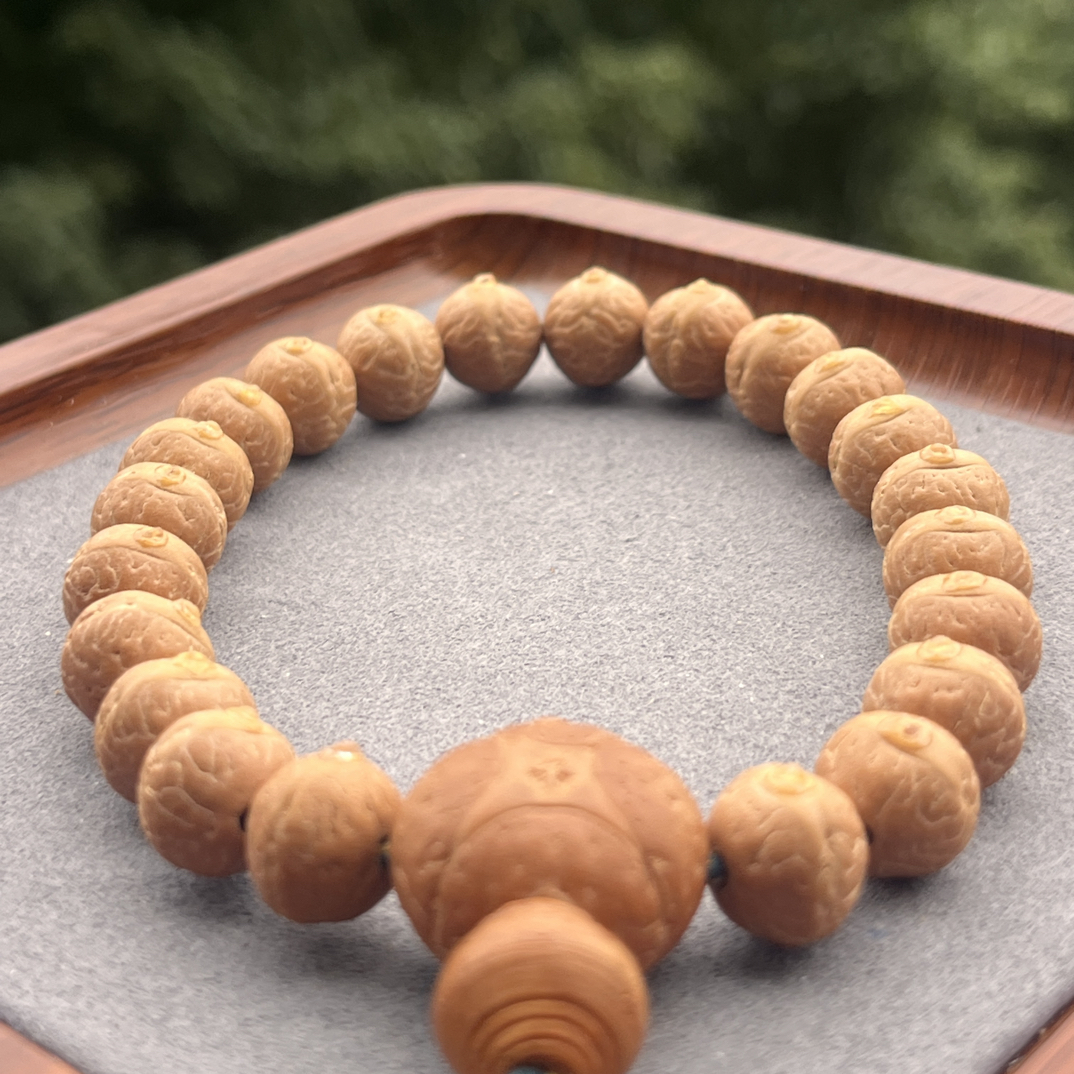 11实心籽 尺寸10.8～11.1, 平眼 己封眼 水晶玉化皮 高山铁籽 22+3