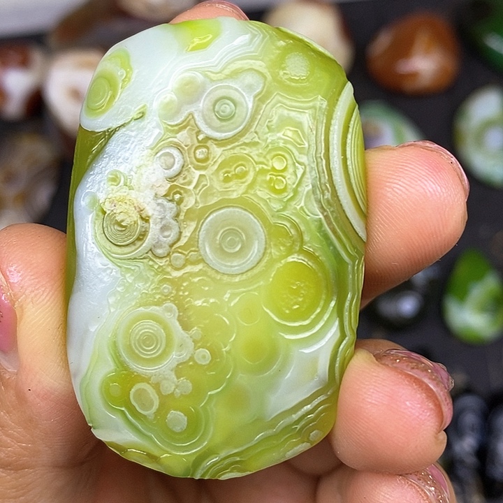四*哥牌子无孔花眼玛瑙