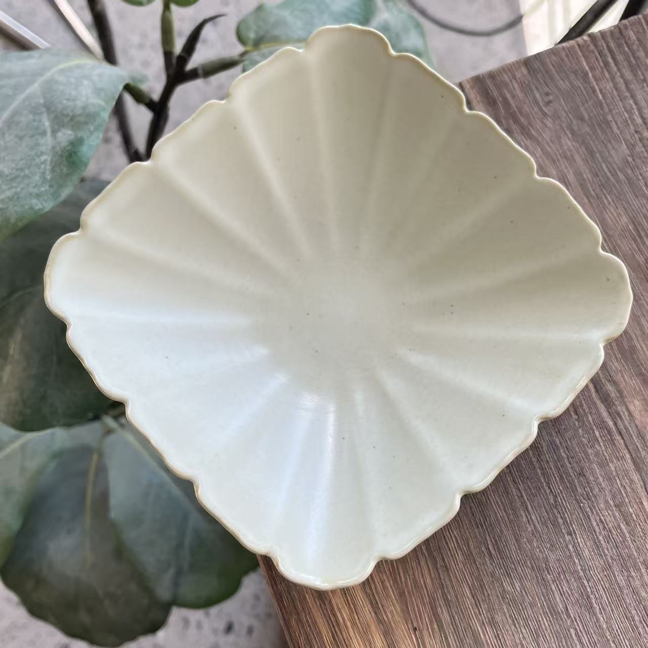 窑白七寸高脚盘15cm*4.5cmP103