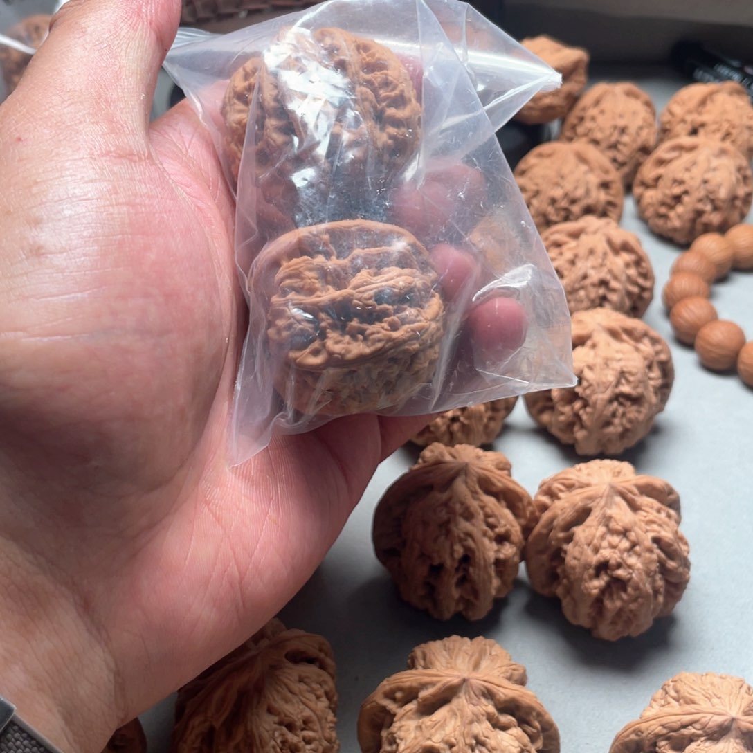 桃核吊坠s****r大粗筋43.5