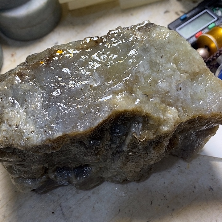 透闪石质玉珠宝半成品未镶嵌