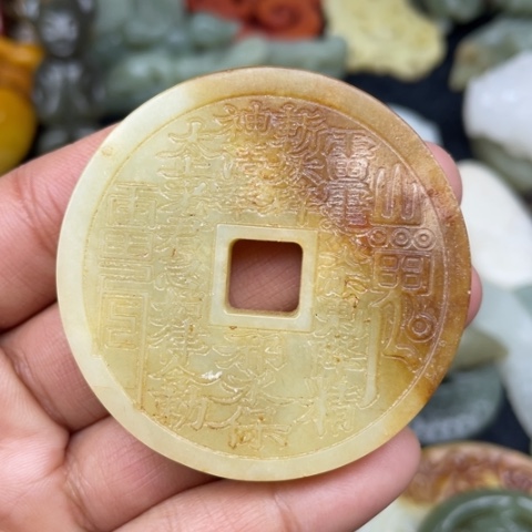 和田玉颈饰未镶嵌46