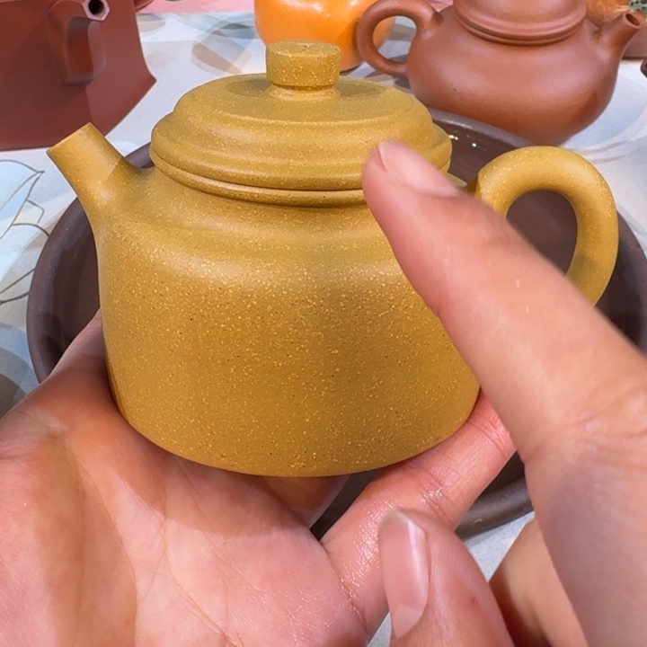 紫砂茶壶黄金段。 150cc小德中 
