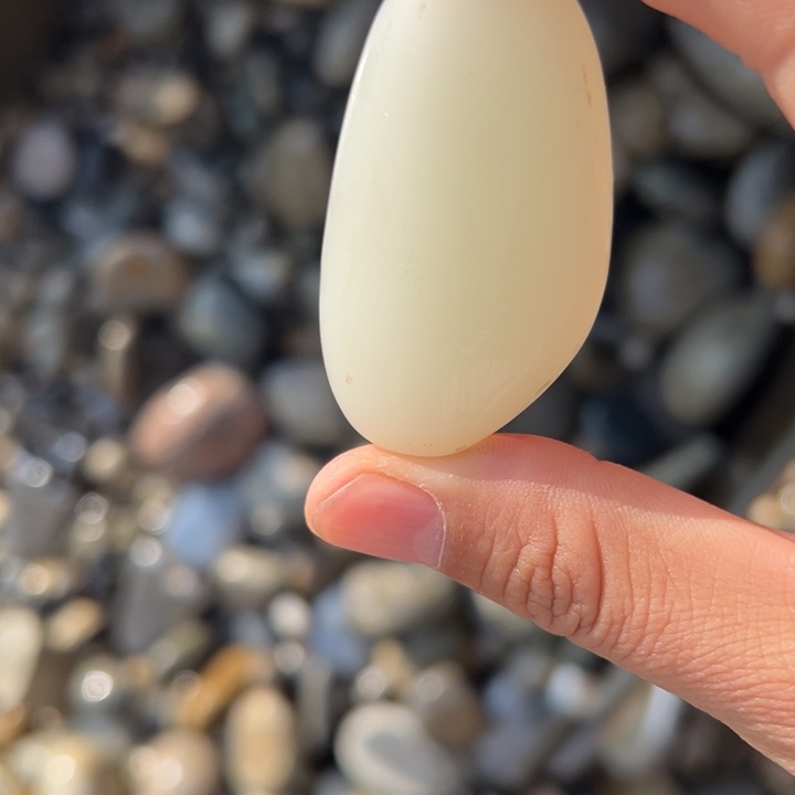 和田玉（糖玉）未镶嵌珠宝奇石