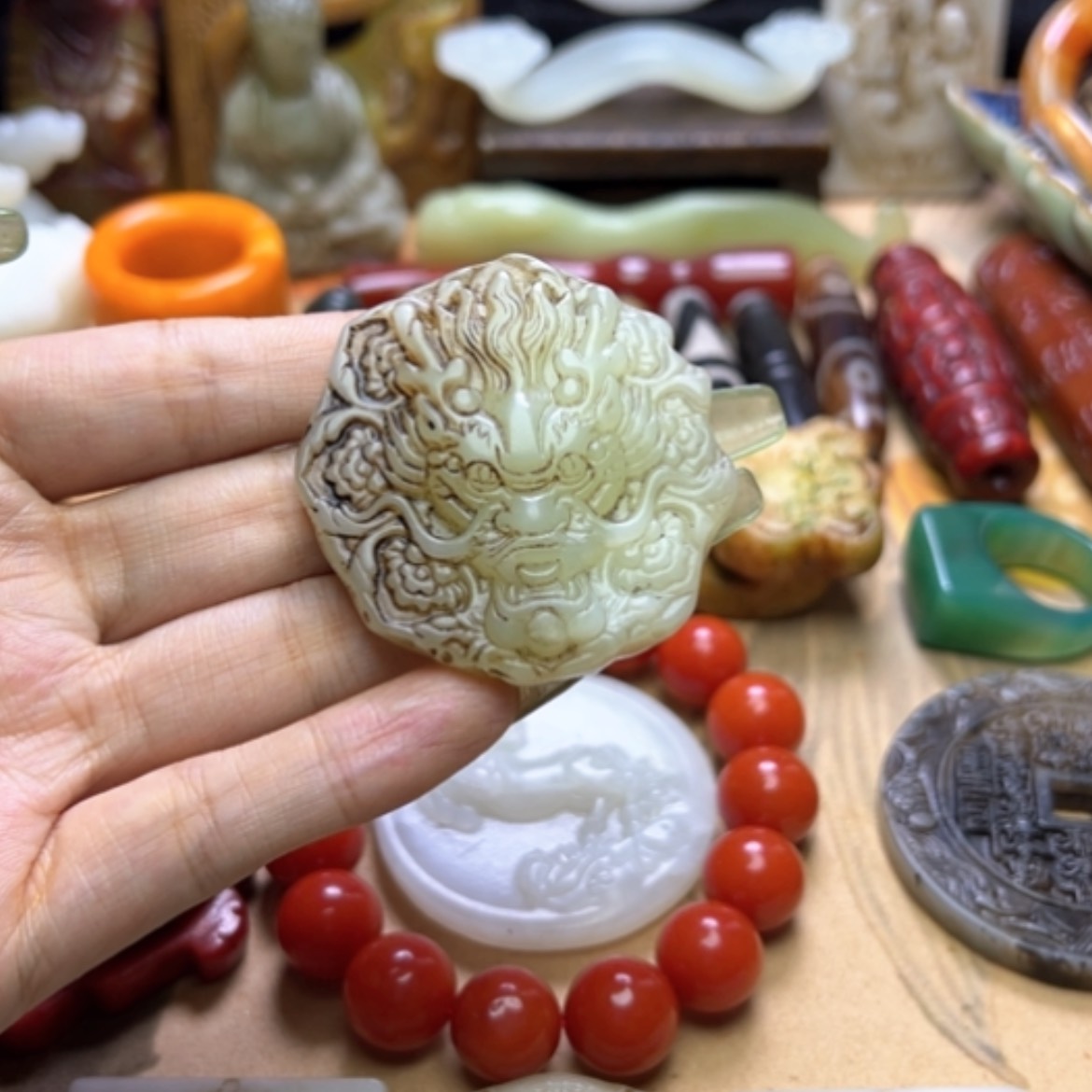 【闪购商品】蛇纹石玉未镶嵌颈饰