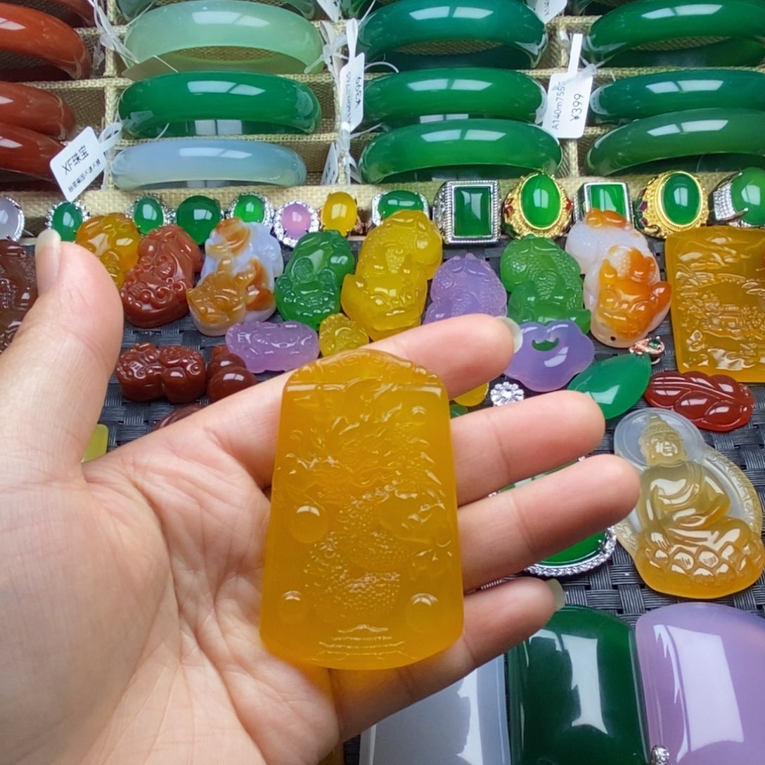 未镶嵌颈饰玛瑙/玉髓
