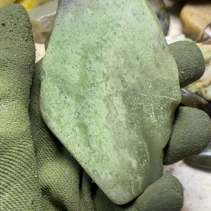 和田玉未镶嵌珠宝奇石10