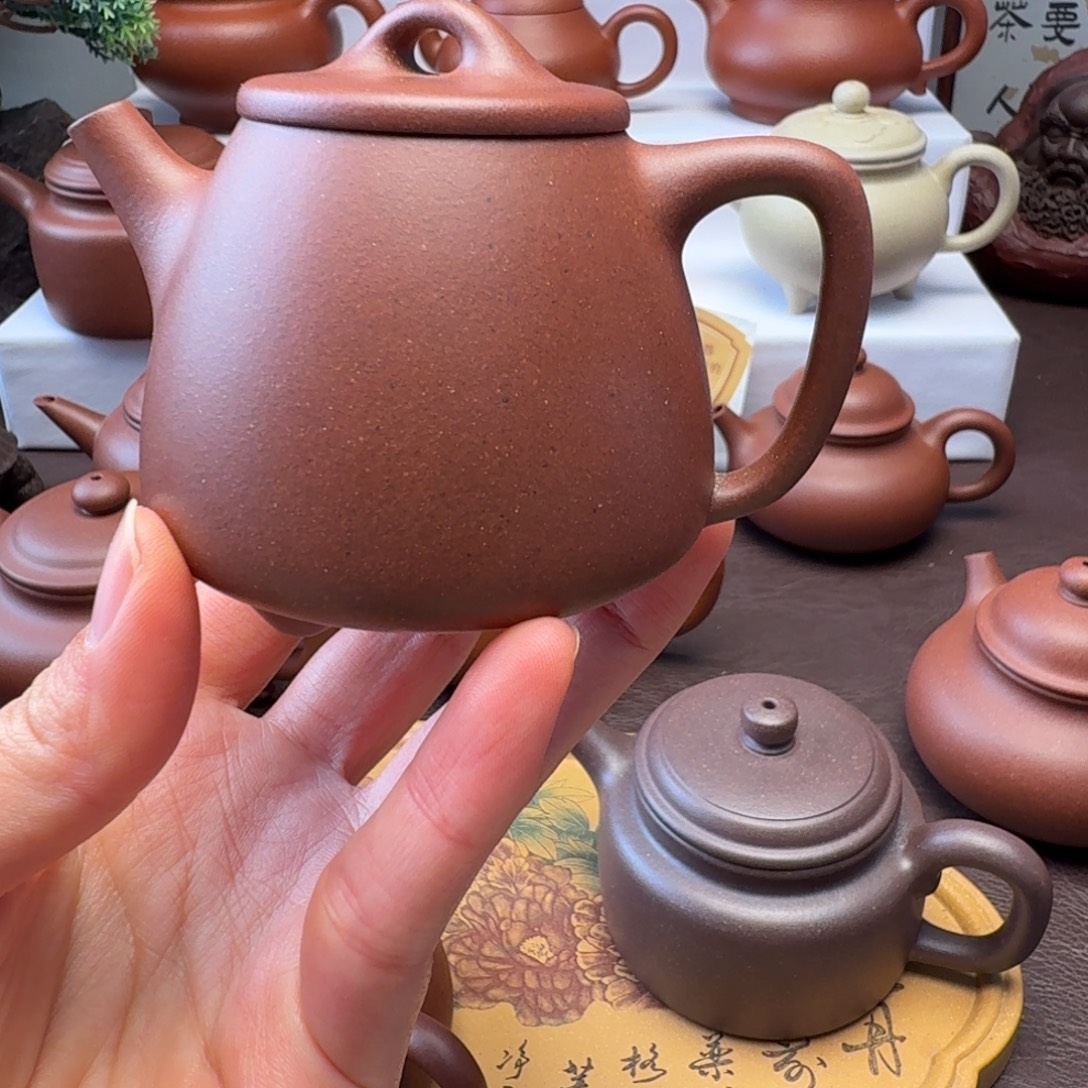 雪***阁茶壶紫砂特练紫泥  高飘130微瑕