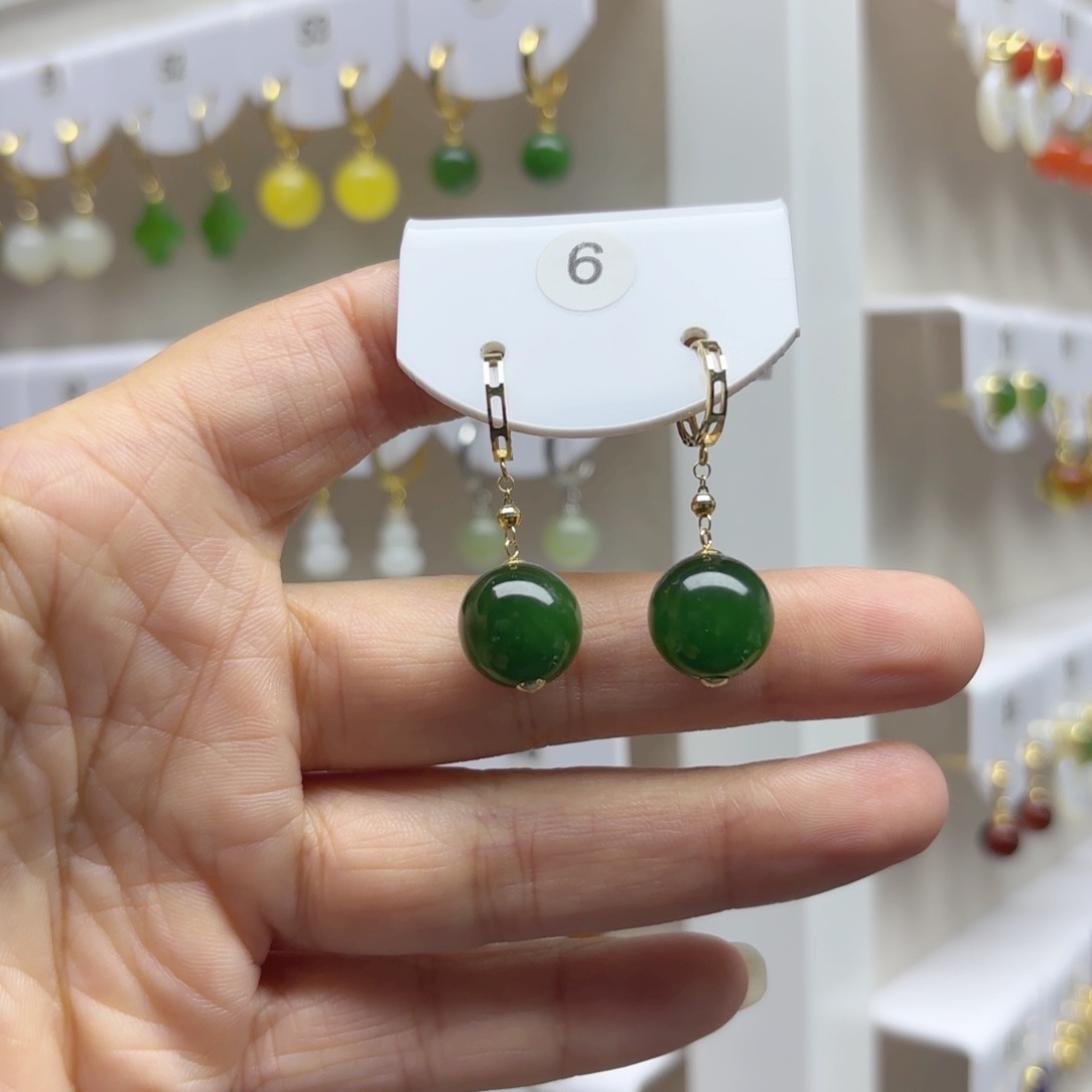 18K金镶嵌和田玉耳饰