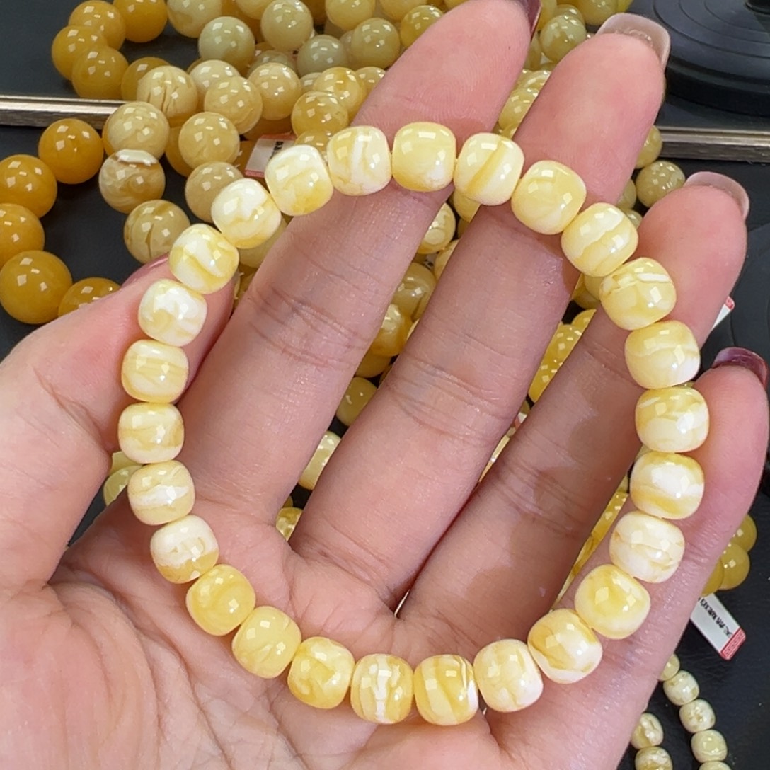 琥珀未镶嵌手链瓷白虎皮