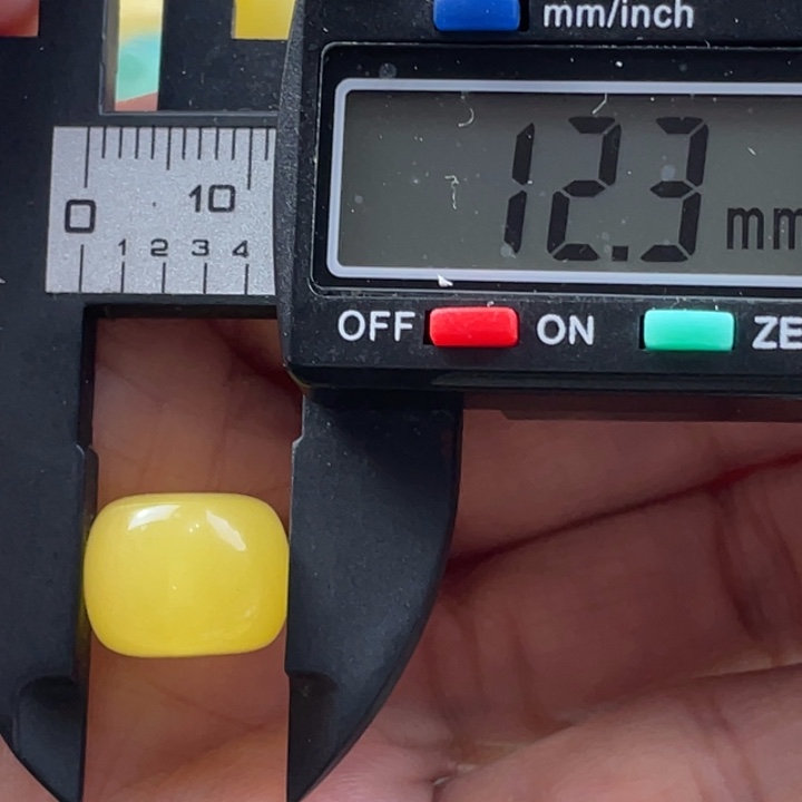 【闪购商品】琥珀裸石未镶嵌30号杂