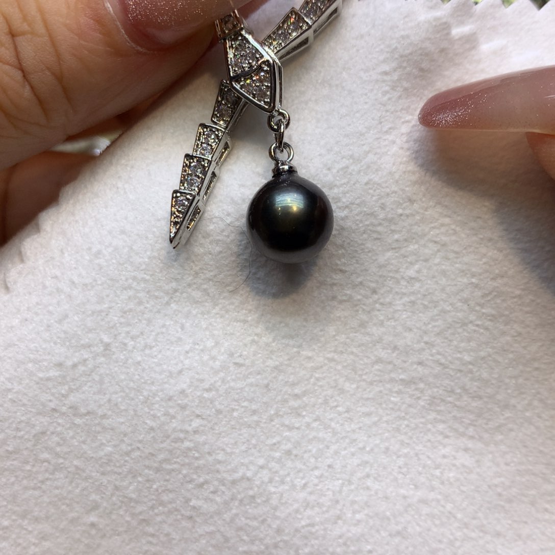 未镶嵌胸饰海水珍珠