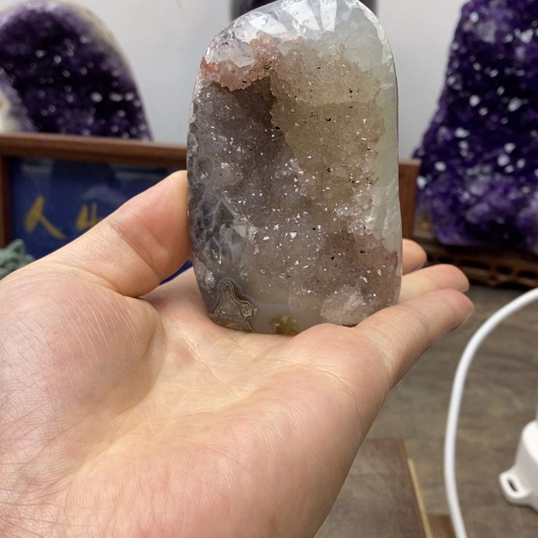 未镶嵌水晶大型摆件（非配饰）