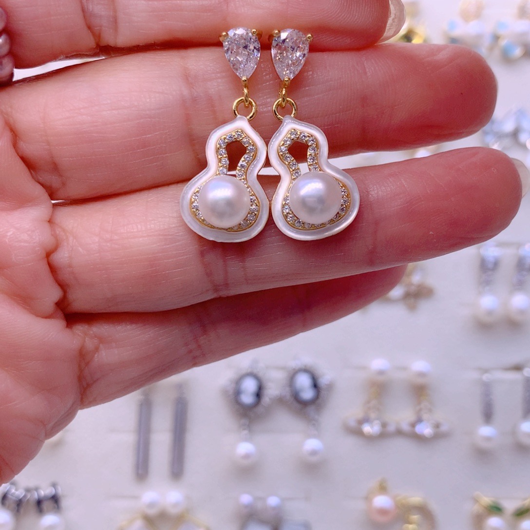 合金淡水珍珠耳饰