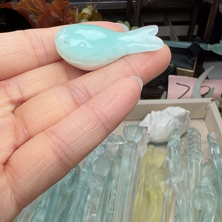 蛇纹石玉未镶嵌发簪鲸鱼