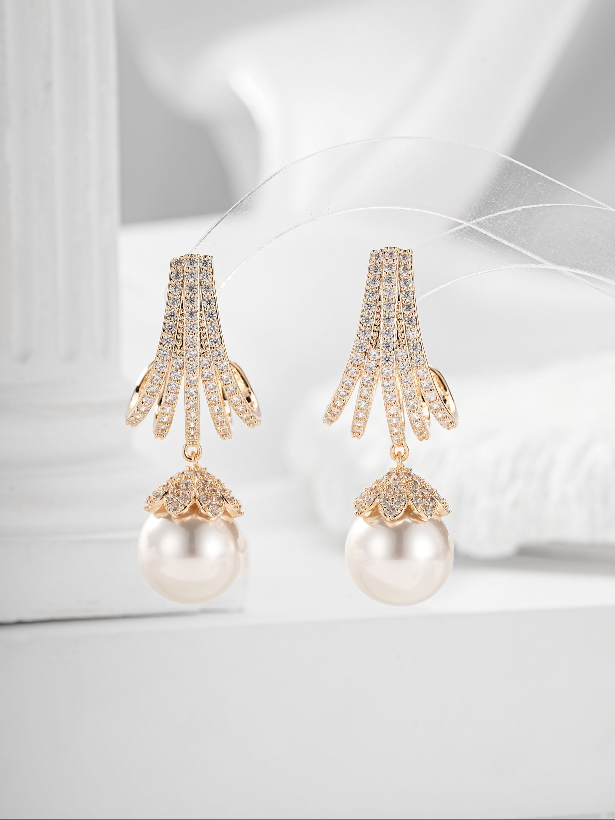 合金合成锆石耳饰 4435轻奢气质高级感小众设计耳饰