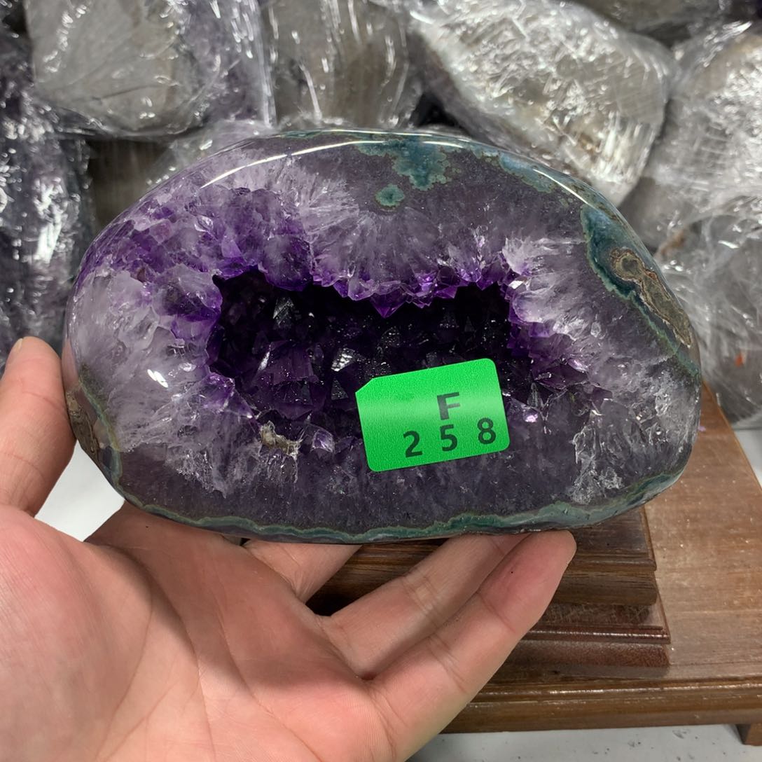 紫晶大型摆件（非配饰）未镶嵌