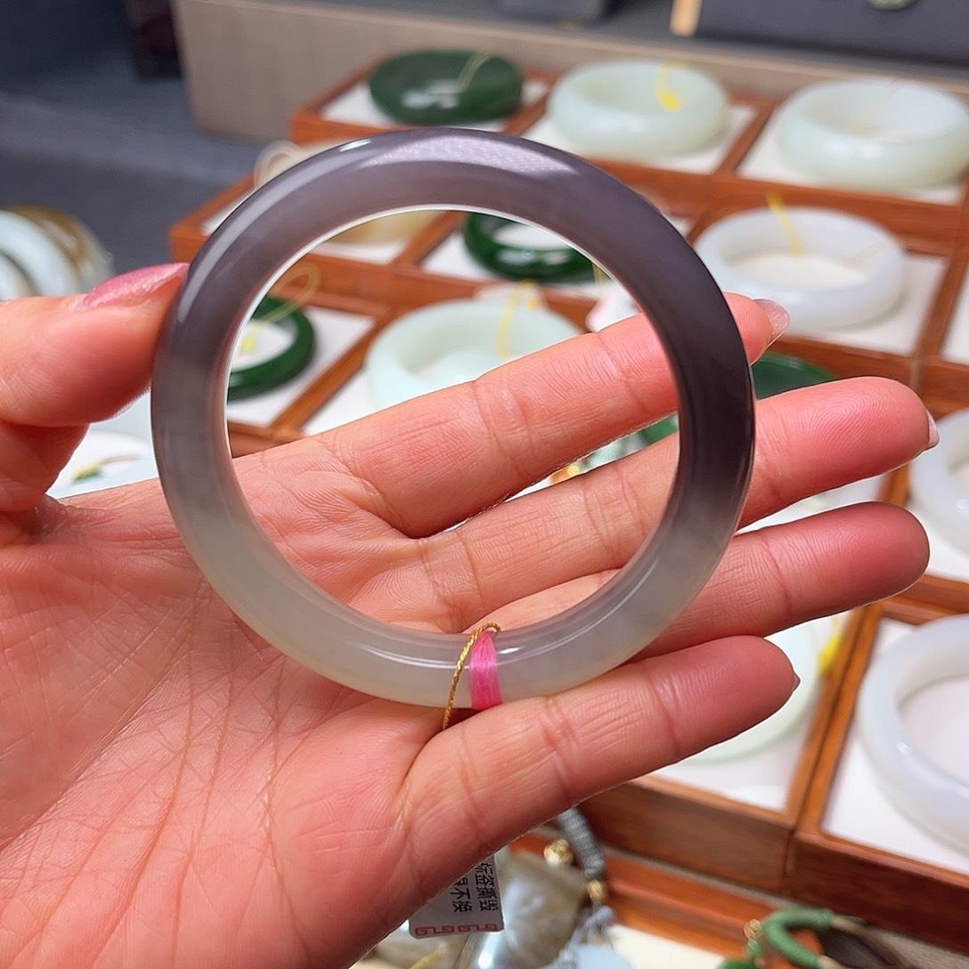 和田玉未镶嵌手镯57.6