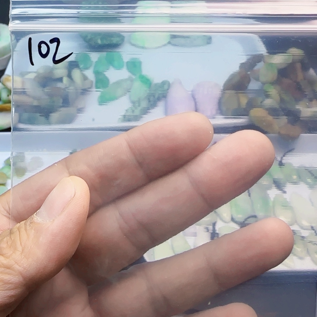 翡翠配石aaaaaaa102