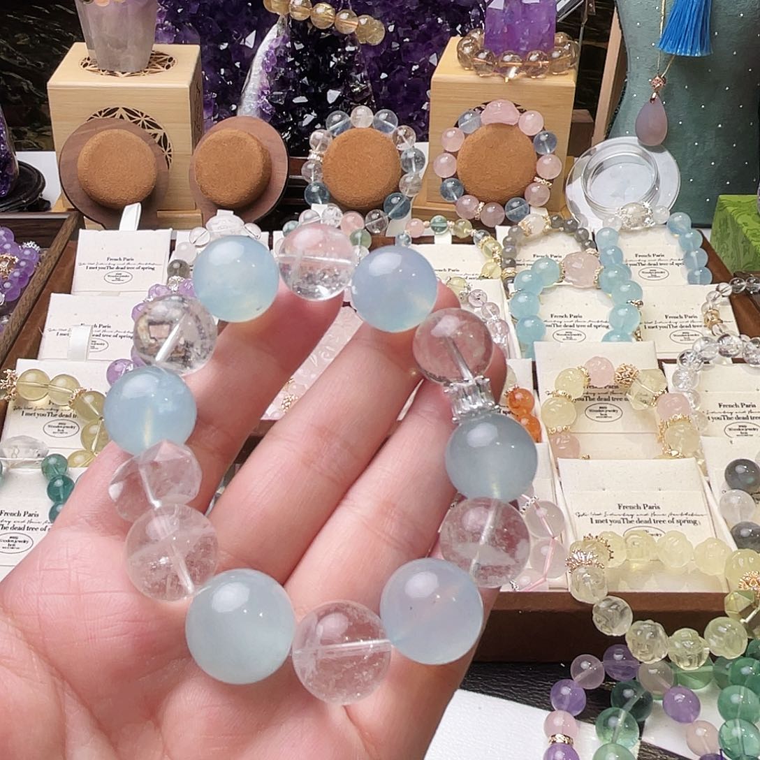 水晶吊坠(赠链)未镶嵌