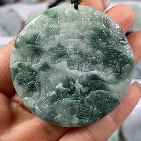 翡翠颈饰未镶嵌山水牌福利