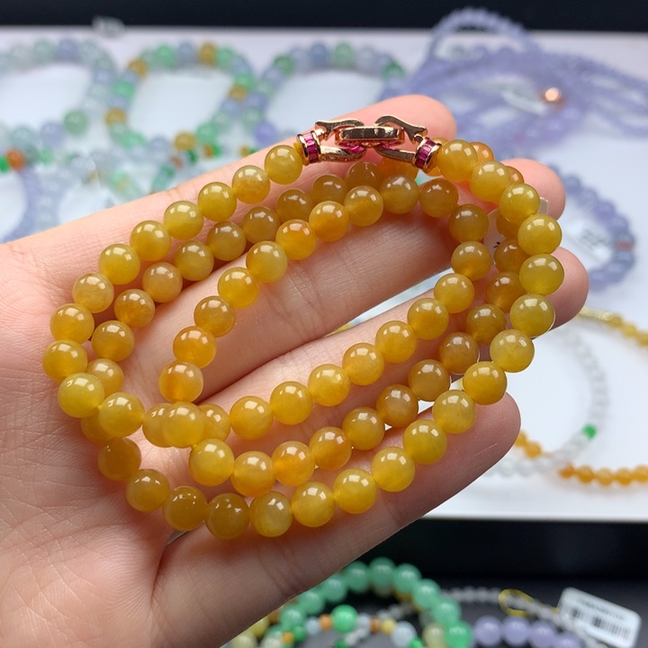 翡翠手镯未镶嵌卡