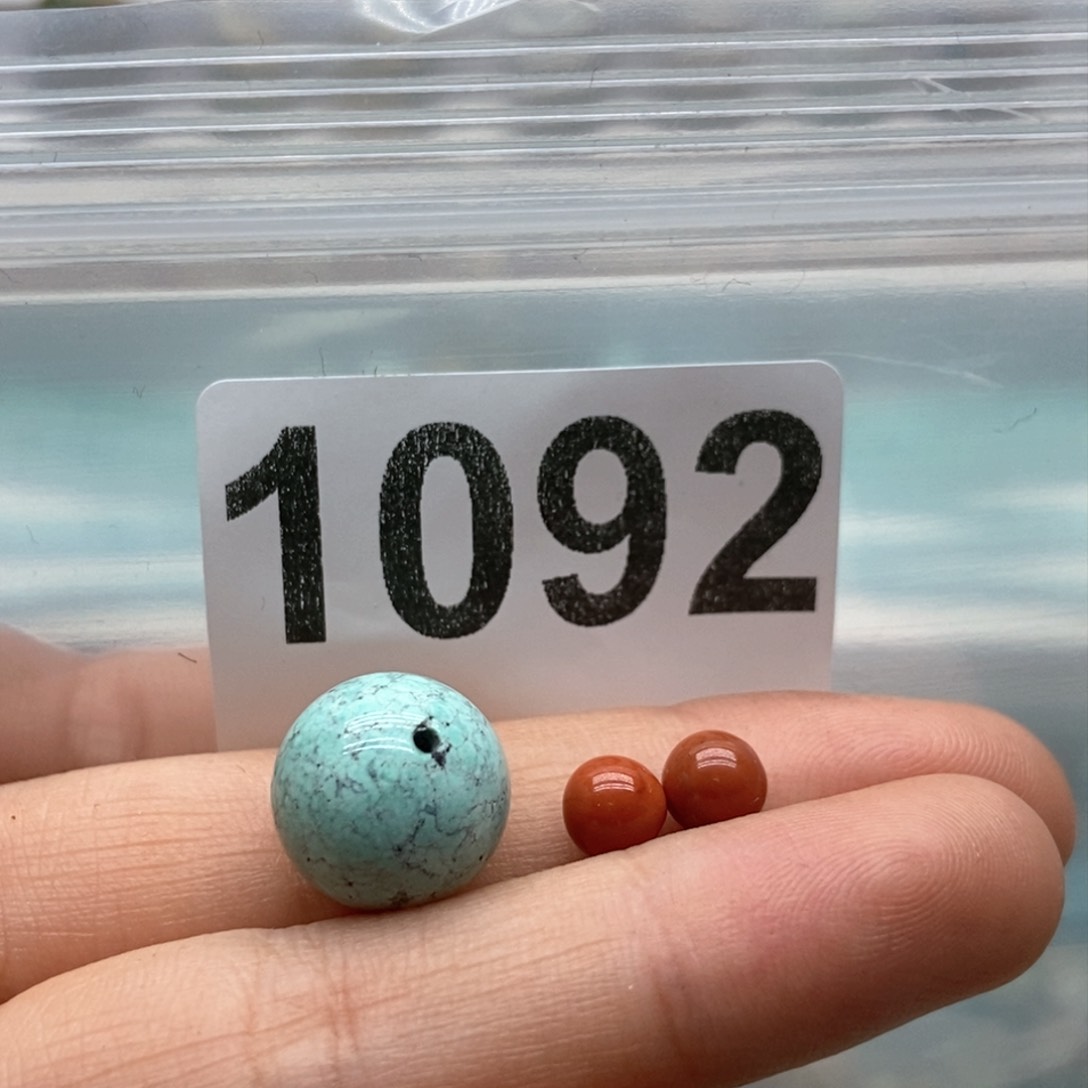 南红玛瑙颈饰未镶嵌