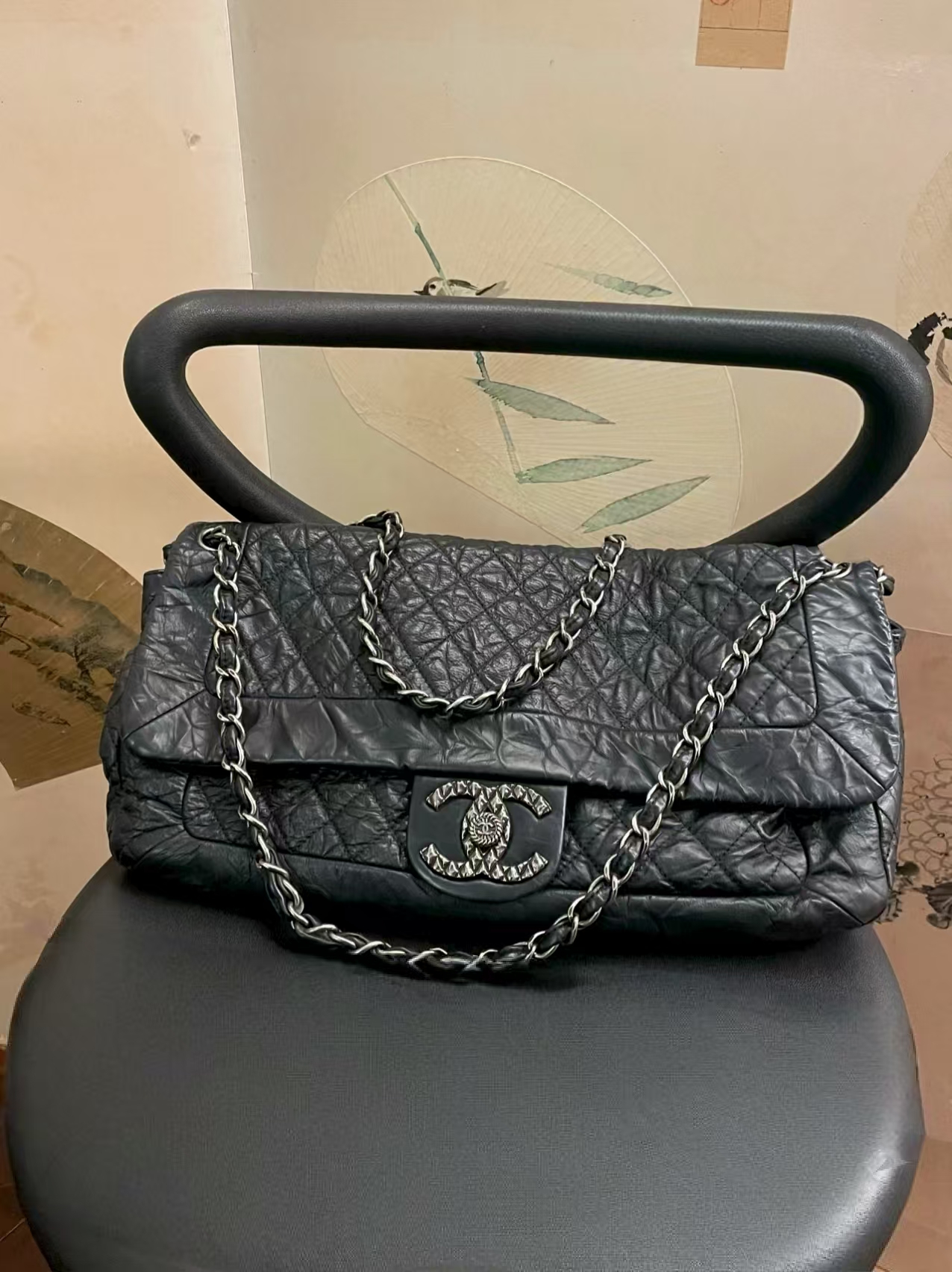 95新 Chanel/香奈儿 黑银褶皱牛皮菠萝扣机场包 13开