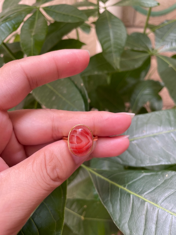 南红川料天眼戒指，尺寸16.8mm*13.5mm，自然形成的独特纹理超特别