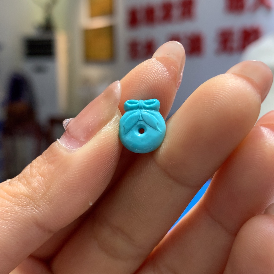 绿松石配饰未镶嵌