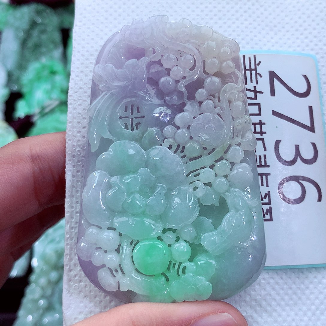 吊坠(不含链)未镶嵌翡翠