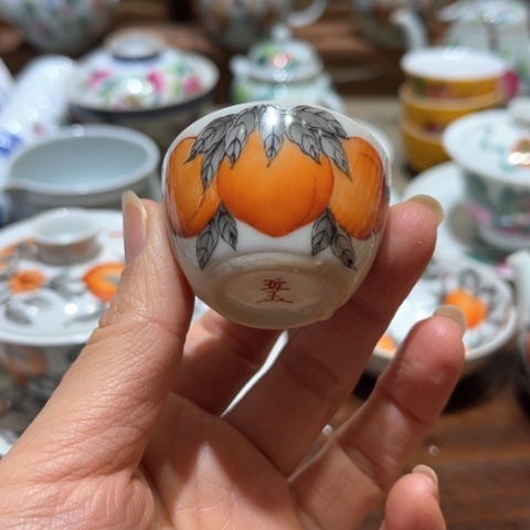 手绘茶杯盖碗壶承陶瓷