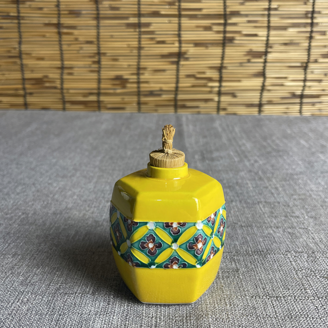 平安春峰，黄交趾茶入，全品