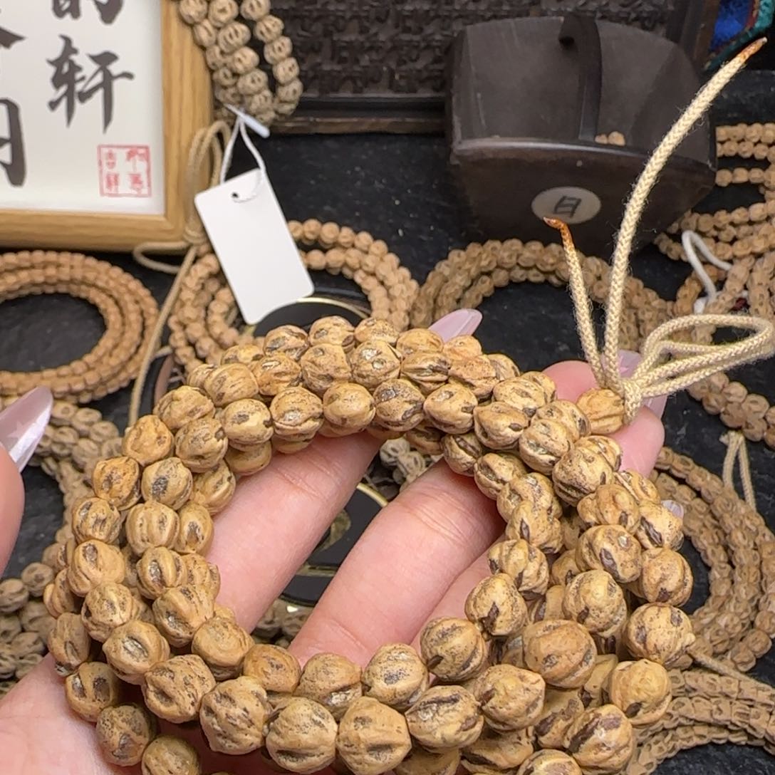 柏香籽/百香籽吊坠静**飘