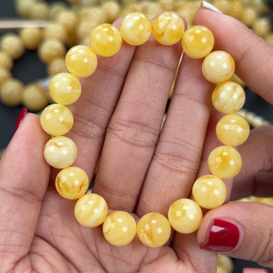 J***y琥珀未镶嵌手链12.4克