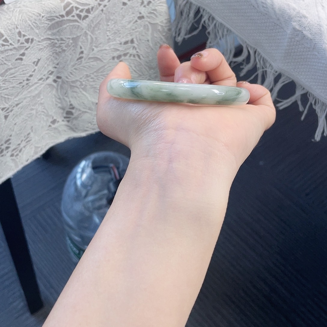 石英质玉未镶嵌手镯092