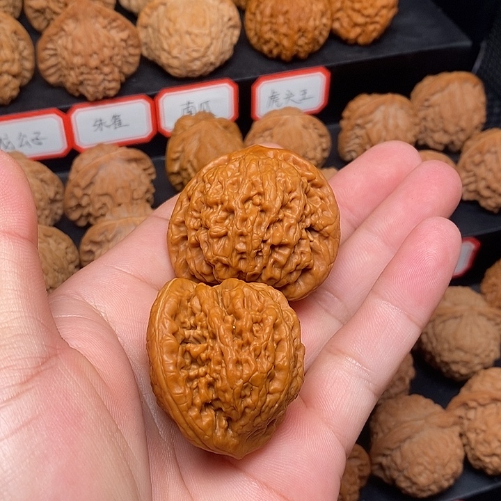 文玩核桃把件d****q金公子