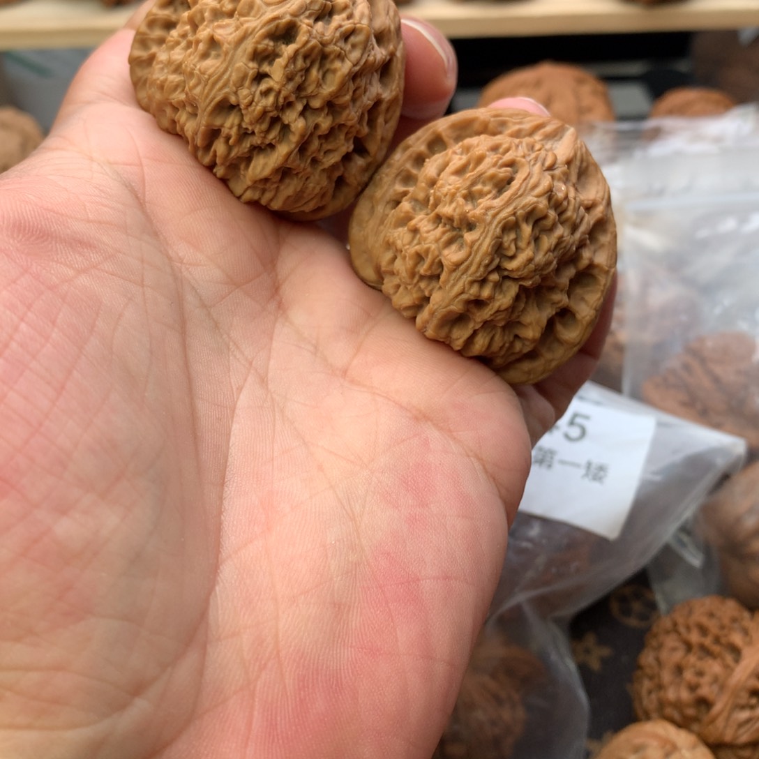 文玩核桃把件41尺全品无修南疆石