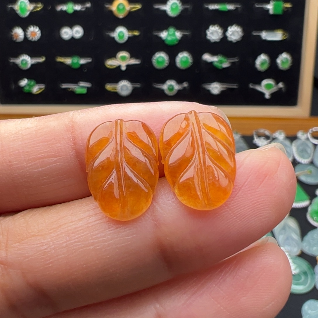 翡翠未镶嵌颈饰叶15